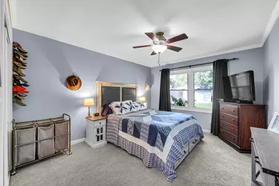 2208 Berwick Drive, Valparaiso, IN 46383 - Photo 11