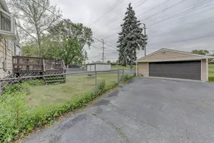 7420 S McCook Ave, Hammond, IN 46323 - Photo 17
