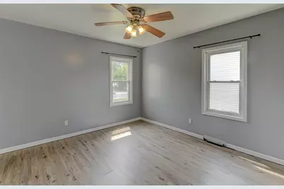 7420 S McCook Avenue, Hammond, IN 46323 - Photo 9