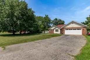 6996 Prairie View Ct, Demotte, IN 46310 - Photo 3