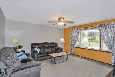 7713 Wallace Street, Merrillville, IN 46410 - Photo 3