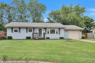 7713 Wallace St, Merrillville, IN 46410 - Photo 1