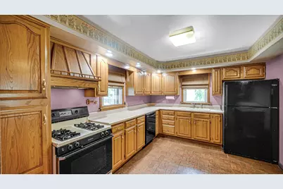 1607 A Street, La Porte, IN 46350 - Photo 11