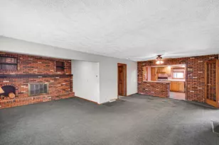 1607 A St, La Porte, IN 46350 - Photo 3