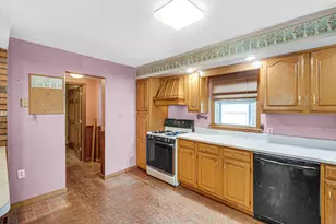 1607 A St, La Porte, IN 46350 - Photo 9