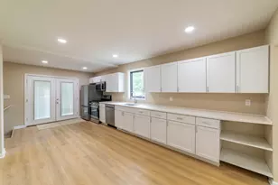 226 W William St, Michigan City, IN 46360 - Photo 17