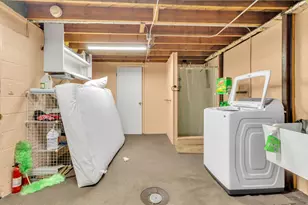 8784 W Oakwood Dr, Saint John, IN 46373 - Photo 25