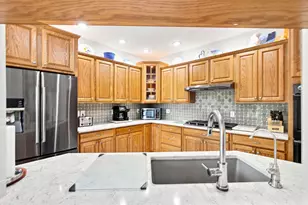 2654 Mariestad Dr, Valparaiso, IN 46385 - Photo 25