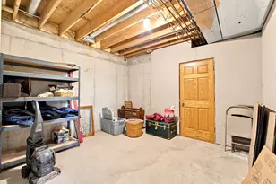 2654 Mariestad Dr, Valparaiso, IN 46385 - Photo 71