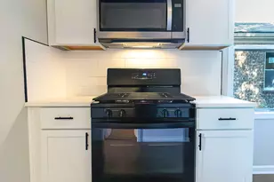1014 W 19th Ave, Gary, IN 46407 - Photo 17