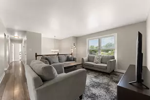 4176 Thornhill Dr, Crown Point, IN 46307 - Photo 7
