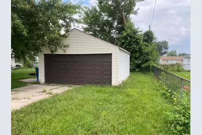 8200 Rosewood Court, Highland, IN 46322 - Photo 9