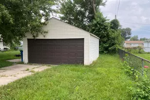 8200 Rosewood Ct, Highland, IN 46322 - Photo 9