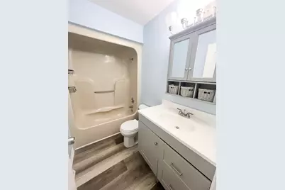 4040 Kingsway Drive, Crown Point, IN 46307 - Photo 11