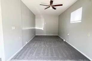 4040 Kingsway Dr, Crown Point, IN 46307 - Photo 9