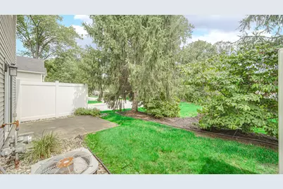 911 Penny Court, Hobart, IN 46342 - Photo 21