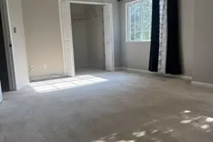 911 Penny Ct, Hobart, IN 46342 - Photo 3