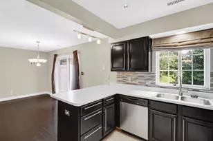 911 Penny Ct, Hobart, IN 46342 - Photo 9