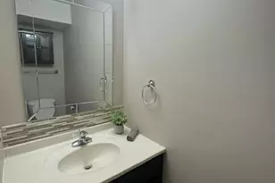 911 Penny Ct, Hobart, IN 46342 - Photo 13