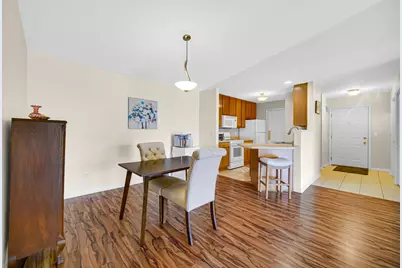 9810 Wildwood Circle #2c, Munster, IN 46321 - Photo 5