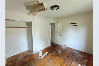 840 E 44th Place, Gary, IN 46409 - Photo 9