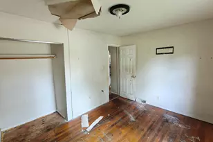 840 E 44th Pl, Gary, IN 46409 - Photo 9