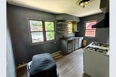 840 E 44th Place, Gary, IN 46409 - Photo 13