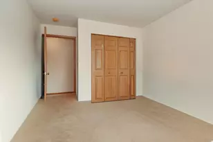 2021 W 75th Pl, Merrillville, IN 46410 - Photo 15