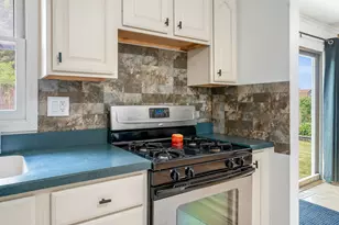 2440 Springhill Dr, Schererville, IN 46375 - Photo 7