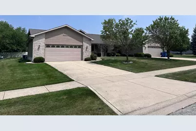 9783 Hart Street, Saint John, IN 46373 - Photo 3