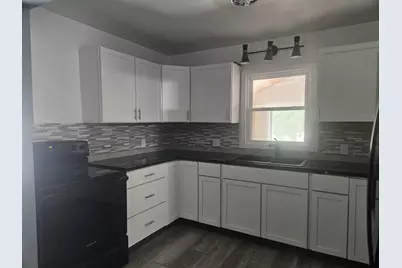 8416 E Lindstrom Lane, New Carlisle, IN 46552 - Photo 15