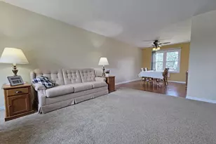 641 205th Pl, Dyer, IN 46311 - Photo 9