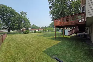 641 205th Pl, Dyer, IN 46311 - Photo 5