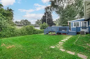 7463 Hendricks St, Merrillville, IN 46410 - Photo 17