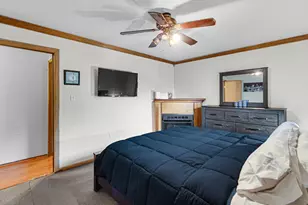 7463 Hendricks St, Merrillville, IN 46410 - Photo 13