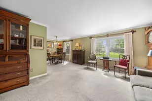 110 Fordwick Ln, Valparaiso, IN 46383 - Photo 5