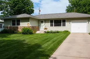 105 Greenwood Dr, La Porte, IN 46350 - Photo 1