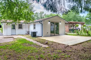 400 Woodlawn Ave, Chesterton, IN 46304 - Photo 23