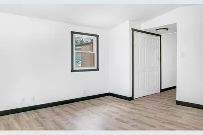 400 Woodlawn Avenue, Chesterton, IN 46304 - Photo 15