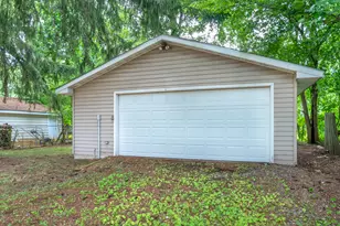 400 Woodlawn Ave, Chesterton, IN 46304 - Photo 25