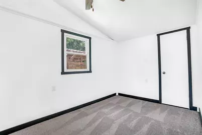 400 Woodlawn Avenue, Chesterton, IN 46304 - Photo 19