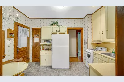 2417 Putnam Street, Lake Station, IN 46405 - Photo 9