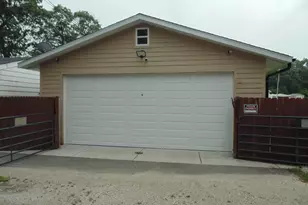 3653 Iowa St, Lake Station, IN 46405 - Photo 31