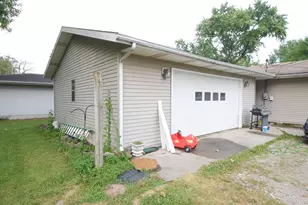 930 N Scott St, Rensselaer, IN 47978 - Photo 5