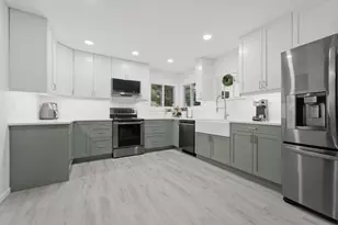 419 E 100 S, Valparaiso, IN 46383 - Photo 11