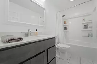 419 E 100 S, Valparaiso, IN 46383 - Photo 21