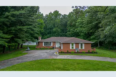 419 E 100 S, Valparaiso, IN 46383 - Photo 1