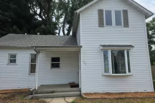 107 Francis St, Chesterton, IN 46304 - Photo 1