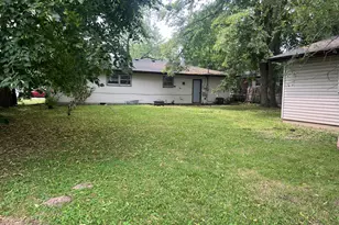 830 W 39th Ave, Hobart, IN 46342 - Photo 21