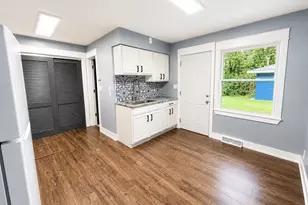 132-136 S Elgin St, Griffith, IN 46319 - Photo 9